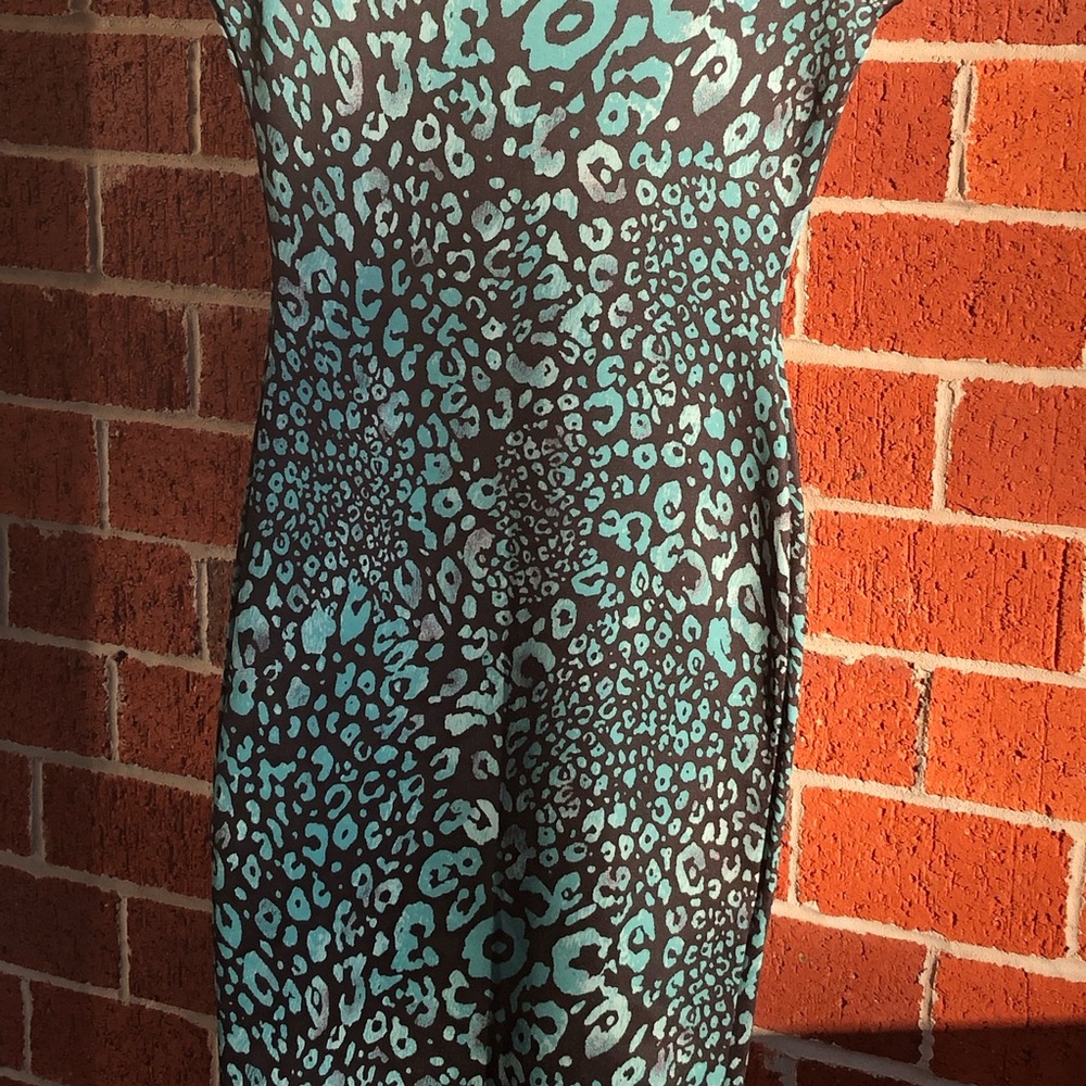 XOXO Black and Green Dress Size Medium —#041 - Picture 6 of 11